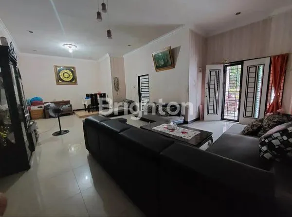 image RUMAH MEWAH 6KT DI KOMPLEKS BI AMPERA - SHM SIAP HUNI (2)