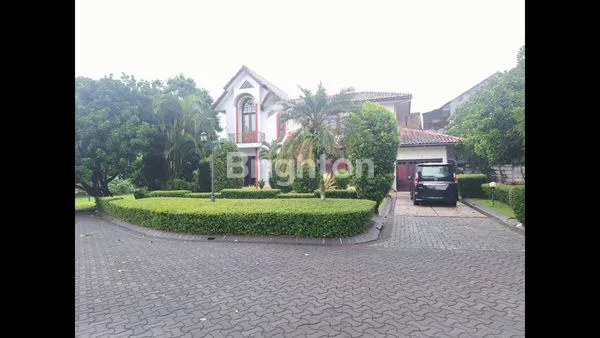 LUXURY ITALIAN VILLA IN SAWANGAN DEPOK WEST JAVA