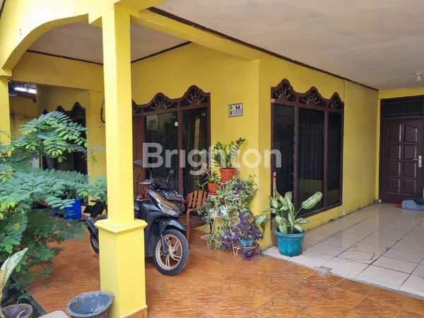 image JUAL SUKAMAJU, CILODONG DEPOK. RUMAH DENGAN TANAH LUAS (1)