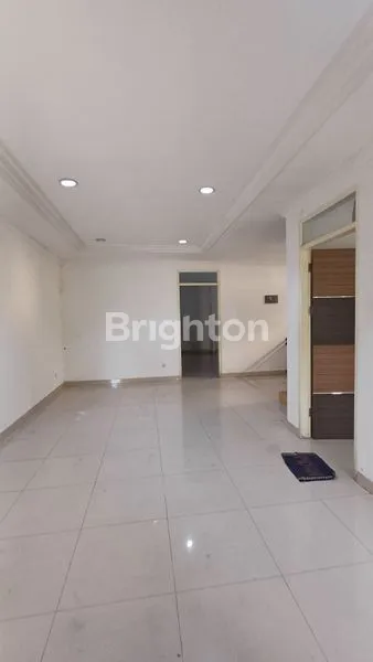 image RUMAH SEWA SUNTER DEKAT PUSAT KULINER TAMAN SUNTER INDAH JAKARTA (5)