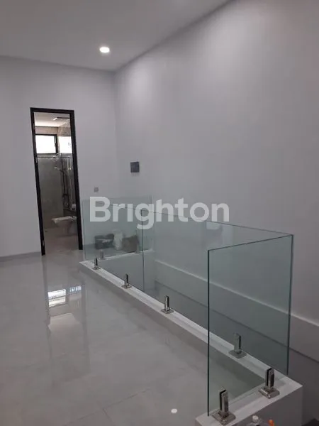 image RUMAH MANYAR JAYA BARU GRESS MODERN MINIMALIS (5)