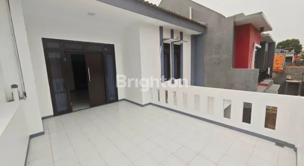image RUMAH SUDAH RENOVASI BEBAS BANJIR LOKASI PREMIUM KEBON JERUK JAKARTA BARAT (8)