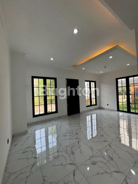 image RUMAH BARU BANGUNAN MANDIRI 3 LANTAI DEKAT AEON MALL & PINTU TOLL BSD DESIGN AMERICAB CLASSIC, BSD CITY (2)