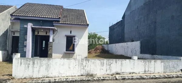 image RUMAH 1 LANTAI SIAP HUNI ARGOWILIS RESIDENCE DEKAT ALUN-ALUN KOTA KEDIRI (1)