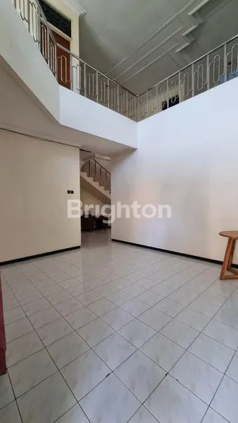 image RUMAH EX KOS LOKASI STRATEGIS DEKAT UBAYA PANJANG JIWO (7)