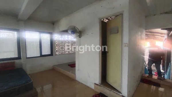 image GUDANG EX  TOKO BESI SIAP PAKAI DI JALAN RAYA KEDIRI KERTOSONO (5)