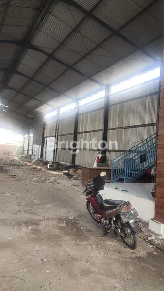 image GUDANG EX  TOKO BESI SIAP PAKAI DI JALAN RAYA KEDIRI KERTOSONO (7)