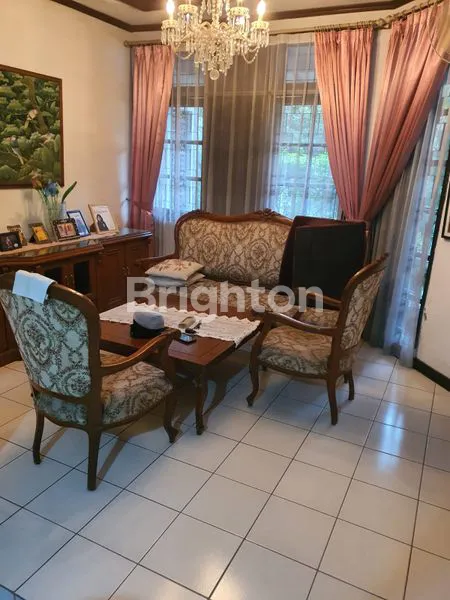 image RUMAH TERAWAT DI TENGAH KOTA JAKARTA TIMUR (3)