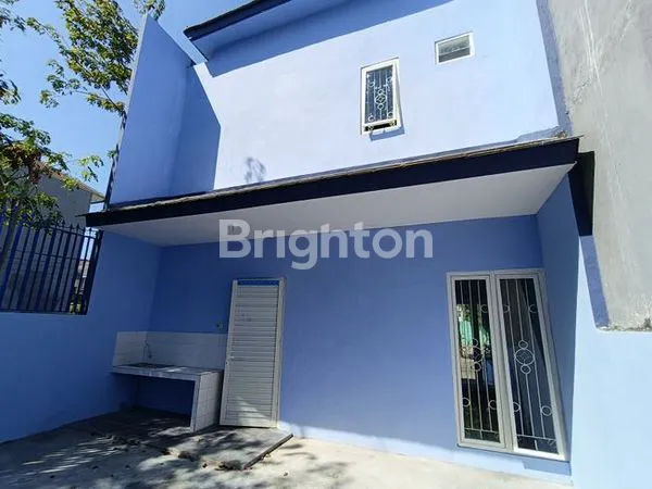 image RUMAH BARU 2 LANTAI GREEN SEMANGGI MANGROVE SIAP HUNI DI RUNGKUT (3)