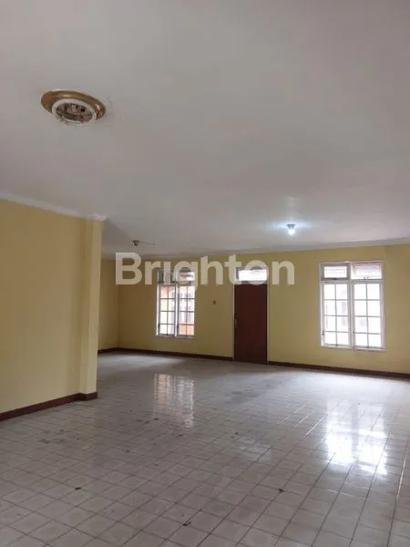 image RUMAH MEWAH 2 LANTAI MAINROAD SOEKARNO HATTA, BANDUNG (4)