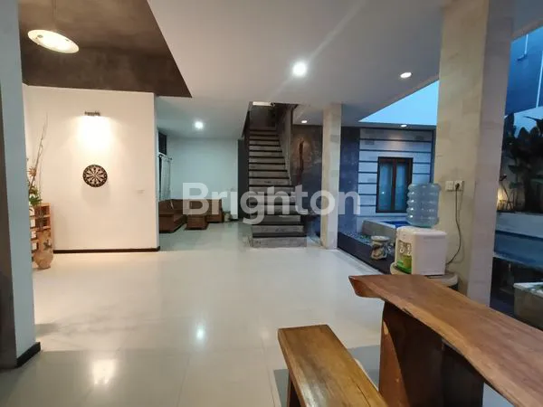image VILLA TROPIS 4+1 BEDROOM DI PUSAT BISNIS KOTA DENPASAR. DEKAT KE RENON & SANUR. BEBAS BANJIR, FULL FURNISHED, SIAP HUNI. (7)