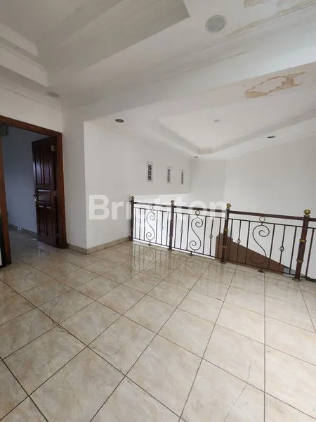 image RUMAH MEWAH DAN ASRI DI KOTA BANDUNG (7)