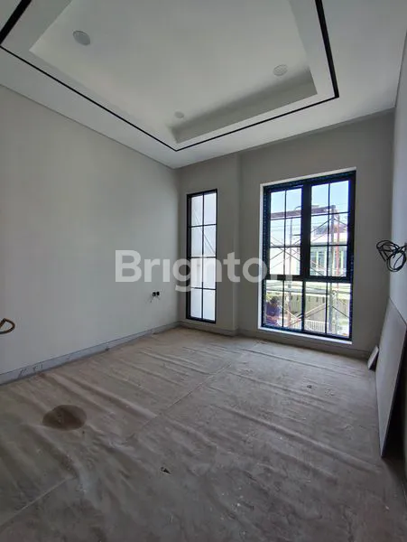 image JUAL RUMAH BARU AMERICAN STYLE DHARMAHUSADA INDAH. DEKAT GALAXY MALL (5)