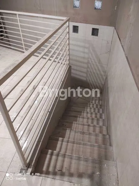 image RUKO PREMIUM 2 LANTAI STRATEGIS DI RINGROAD GEJAYAN, DEKAT JIH (7)