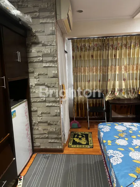 image APARTEMEN TIPE STUDIO SIAP HUNI, LENGKAP DENGAN FURNITUR & LANTAI PARKET KAYU  (2)