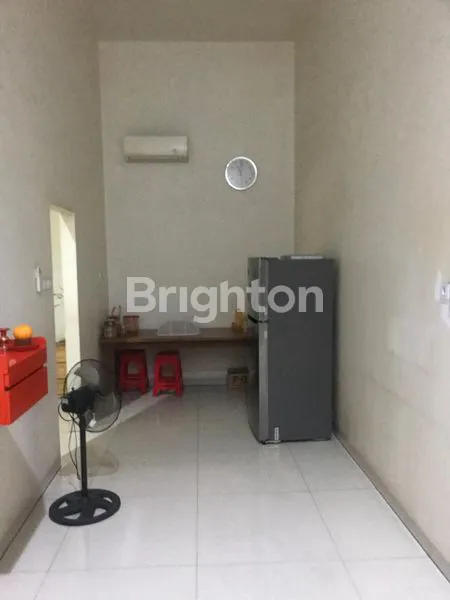 image RUMAH LUAS  1 1/2 TINGKAT (7)