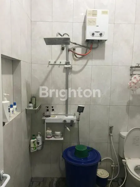 image RUMAH LUAS  1 1/2 TINGKAT (8)