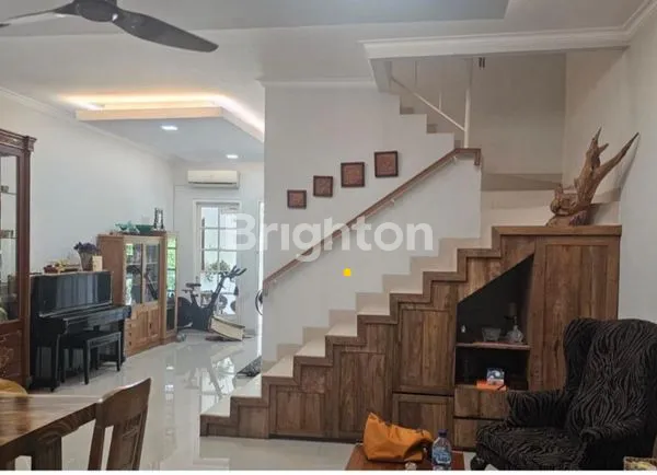 image DIJUAL RUMAH 2 LANTAI DI KELAPA GADING JAKARTA UTARA. DEKAT MALL OF INDONESIA (5)