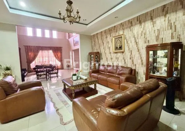 image DIJUAL RUMAH HOEK 2 LANTAI DI KAYU PUTIH PULOGADUNG JAKARTA TIMUR (2)