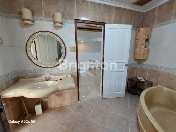 image RUMAH MEWAH HOOK 2,5 LT DI TANJUNG DUREN (4)