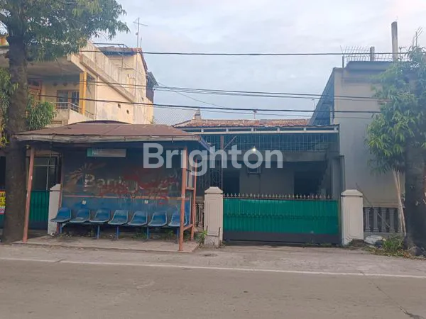 image DIJUAL RUMAH 2 BANGUNAN SEKALIGUS (1)