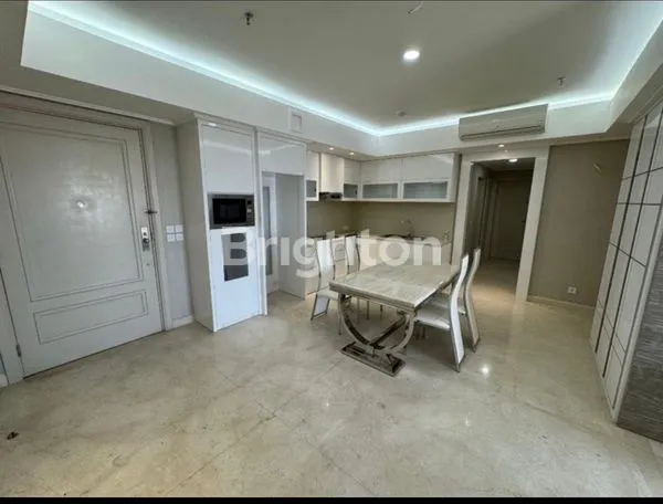 image APARTEMEN THE PEAK 105M² FULL FURNISH, VIEW KOTA & SURAMADU (2)