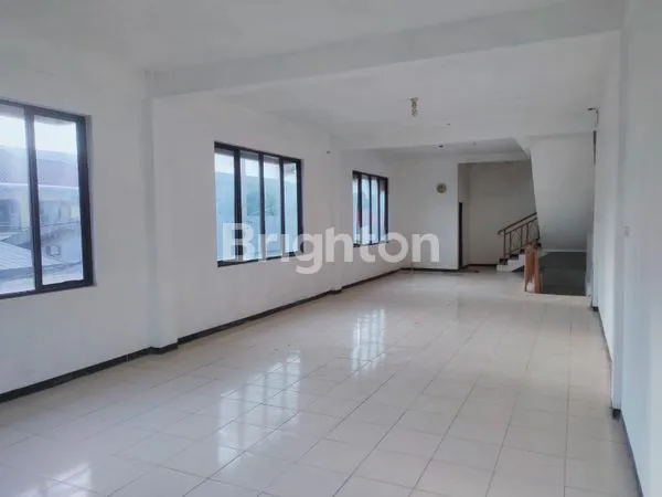 image RUKO 4 LANTAI STRATEGIS NOL JALAN RAYA KENJERAN, SURABAYA (2)