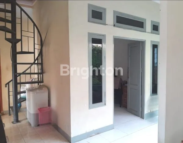 image DIJUAL RUMAH TIPE 147 JALAN HUSEIN HAMZAH PAL 5 (4)