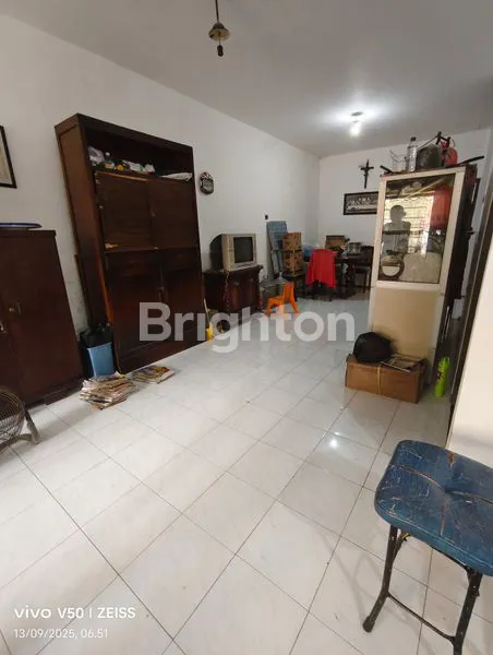 image RUNGKUT ASRI BUTUH RENOVASI ROW JALAN LEBAR ONE GATE SYSTEM STRATEGIS SELANGKAH KE MERR TOL WARU RUNGKUT INDUSTRI GALAXY MALL (2)