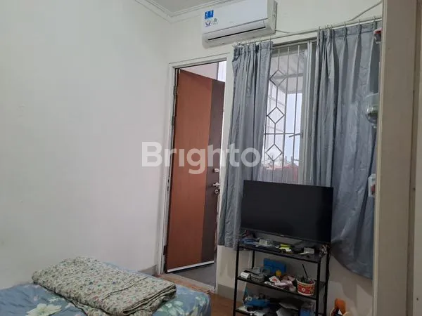 image RUMAH DEKAT MALL SUNTER DENGAN 3 KAMAR TIDUR DI SUNTER KARYA, JAKARTA UTARA (6)