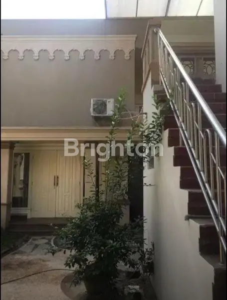 image DHARMAHUSADA INDAH 2LANTAI TERAWAT SELANGKAH KE ATLAS SEMI FURNISHED (5)