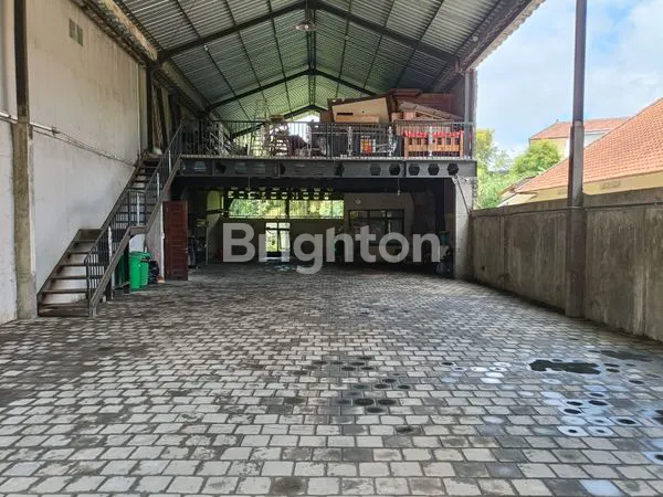 image DIJUAL TEMPAT USAHA 1,5 LANTAI COCOK UNTUK GUDANG / RUKO ATAU RESTORAN / CAFE / COFFEE SHOP VIEW ALAM PEPOHONAN & SUNGAI (3)