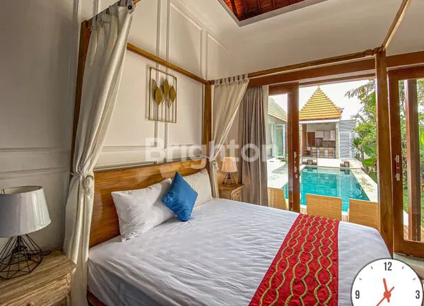 image VILLA TROPICAL LAND SPACE 400M2 , FURNISHED  BUMBAK UMALAS. (7)