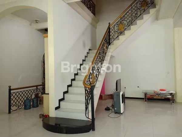 image RUMAH HOOK KLASIK DI PURI WIDYA KENCANA (4)