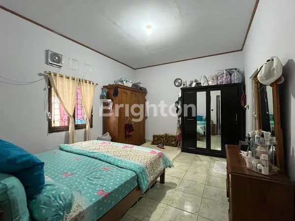 image RUMAH BESAR LT. 337 (12,3 X 27,4),  3 KT, 4 KM. (6)