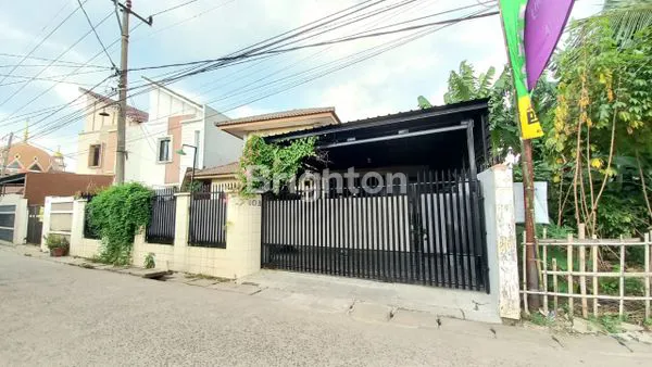 image RUMAH BESAR LT. 337 (12,3 X 27,4),  3 KT, 4 KM. (1)