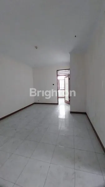 image DI SEWAKAN RUMAH KEBON JERUK JAKARTA  BARAT (4)