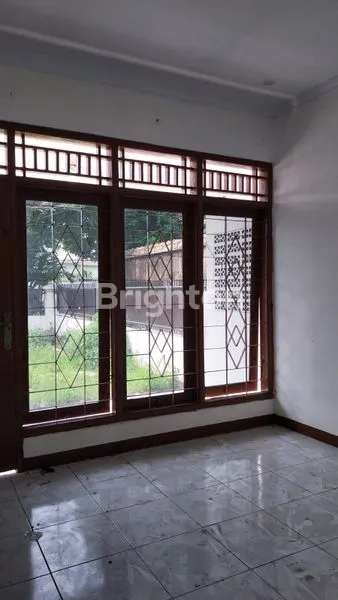 image DI SEWAKAN RUMAH KEBON JERUK JAKARTA  BARAT (2)