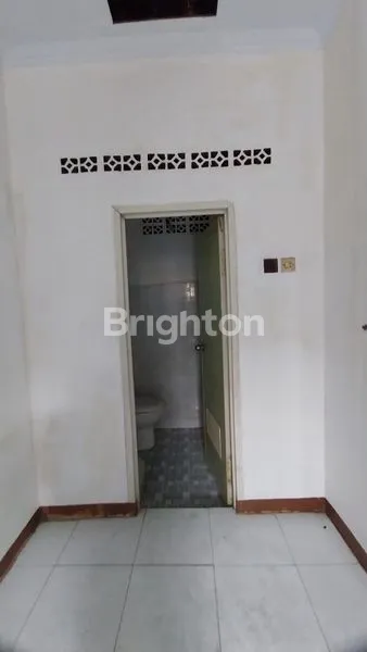 image DI SEWAKAN RUMAH KEBON JERUK JAKARTA  BARAT (5)