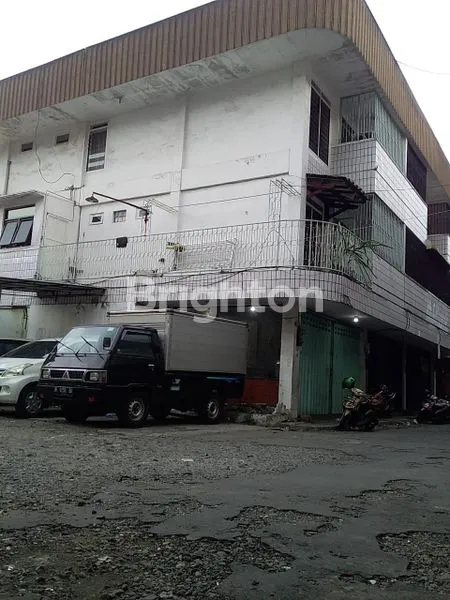 image RUKO STRATEGIS KYAI TAMIN MALANG (4)