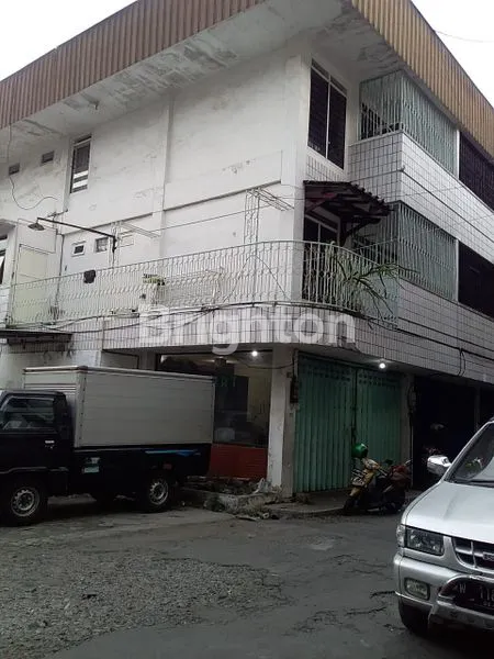 image RUKO STRATEGIS KYAI TAMIN MALANG (3)