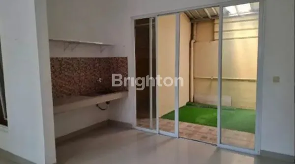 image DISEWAKAN RUMAH NYAMAN DI LOKASI STRATEGIS - JLN. LETJEN IBRAHIM ADJIE (4)