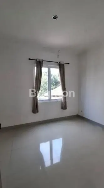 image DISEWAKAN RUMAH NYAMAN DI LOKASI STRATEGIS - JLN. LETJEN IBRAHIM ADJIE (6)