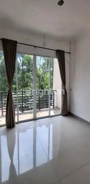 image DISEWAKAN RUMAH NYAMAN DI LOKASI STRATEGIS - JLN. LETJEN IBRAHIM ADJIE (7)