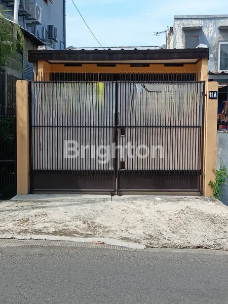 image RUMAH SIAP HUNI DI LOKASI STRATEGIS DEPOK JAYA – COCOK UNTUK TEMPAT TINGGAL & USAHA (1)