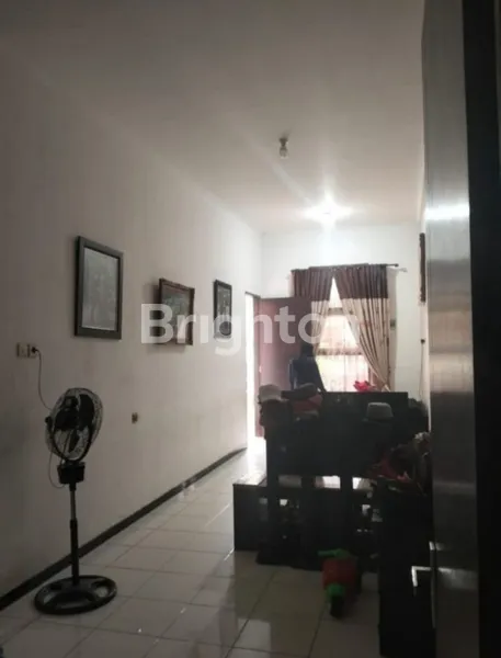 image RUMAH 2 LANTAI PERUM TAMAN TIARA SIDOARJO KOTA DEKAT JENGGOLO, ALUN ALUN SIDOARJO (8)
