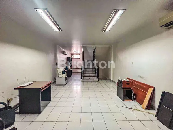 image JUAL RUKO 3 LANTAI PINGGIR JALAN RAYA TEUKU UMAR (6)