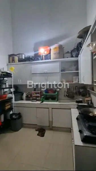 image RUMAH BABATAN PRATAMA 3 LANTAI STRATEGIS (8)