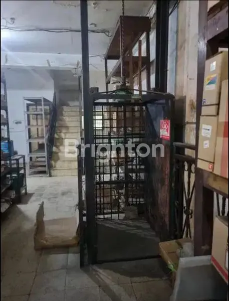 image DI JUAL CEPAT RUKO KOMERSIAL TENGAH KOTA (5)