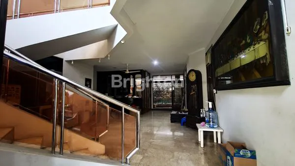 image RUMAH EKSKLUSIF BERSIH NYAMAN LAYAK HUNI (8)